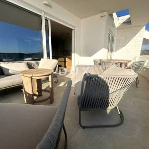 ŠIBENIK, ŽABORIĆ - Dizajnerski penthouse 1.red uz more