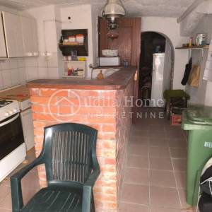 ŠIBENIK/OTOK KRAPANJ/KAMENA KUĆA 160 m2