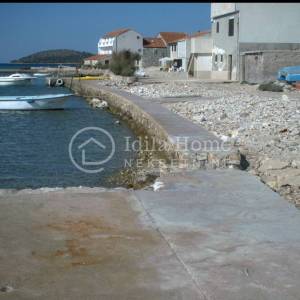 ŠIBENIK/OTOK KRAPANJ/KAMENA KUĆA 160 m2