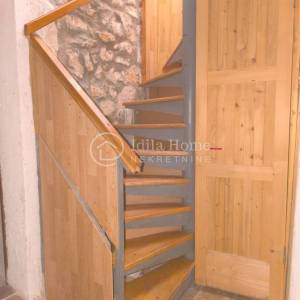 ŠIBENIK/OTOK KRAPANJ/KAMENA KUĆA 160 m2