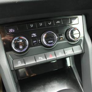 Škoda Karoq 2.0 TDi DSG *LED,NAVIGACIJA,KAMERA*