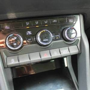 Škoda Karoq 2.0 TDi DSG *LED, NAVIGACIJA*