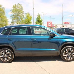 Škoda Karoq 2.0 TDi DSG Style *NAVIGACIJA,KAMERA*