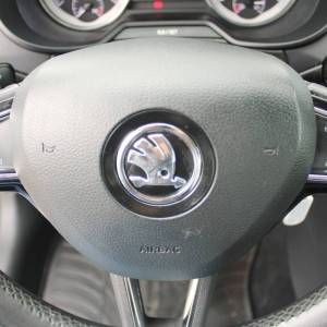 Škoda Octavia 2.0 TDi 150ks *NAVIGACIJA - nije uvoz
