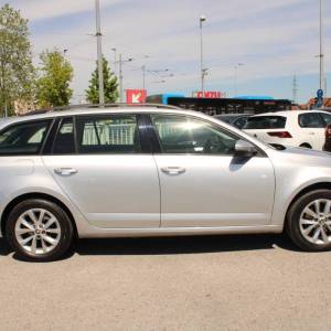 Škoda Octavia Combi 2.0 TDi DSG *NAVIGACIJA*