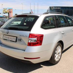 Škoda Octavia Combi 2.0 TDi DSG *NAVIGACIJA*