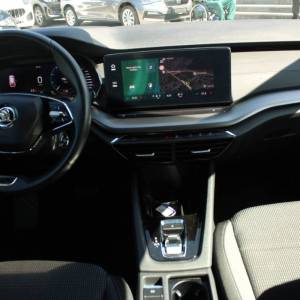 Škoda Octavia Combi 2.0 TDi DSG *NAVIGACIJA*