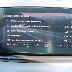 Škoda Octavia Combi 2.0 TDi DSG *NAVIGACIJA*