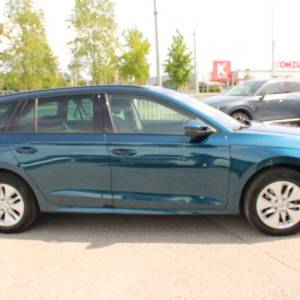 Škoda Octavia Combi 2.0 TDi DSG *LED, NAVIGACIJA*