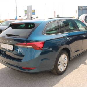 Škoda Octavia Combi 2.0 TDi DSG *LED, NAVIGACIJA*