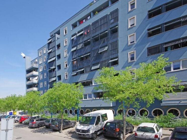 Split, centar, Brodarica, trosoban stan sa dva garažna mjesta u cijeni