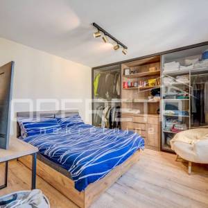 Split centar (Dobri) – 2 apartmana u jednom stanu / vrhunska investicija u srcu 
