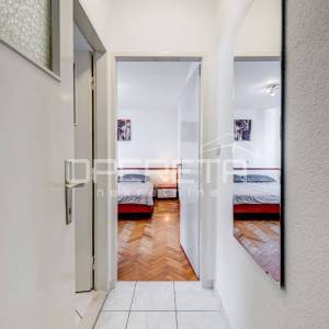 Split centar (Dobri) – 2 apartmana u jednom stanu / vrhunska investicija u srcu 
