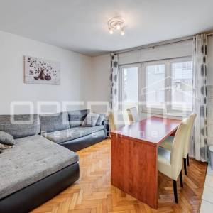 Split centar (Dobri) – 2 apartmana u jednom stanu / vrhunska investicija u srcu 