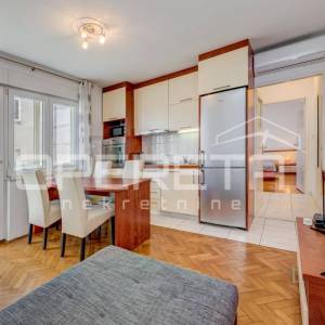 Split centar (Dobri) – 2 apartmana u jednom stanu / vrhunska investicija u srcu 