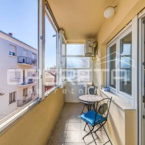 Split centar (Dobri) – 2 apartmana u jednom stanu / vrhunska investicija u srcu 