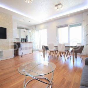 Split, Žnjan prodaja luksuzni stan 101 m2 i lođa 26 m2