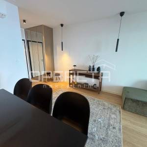 SPLIT,BEL ETAGE-MODERAN JEDNOSOBAN STAN S GARAŽNIM PARKING MJESTOM I SPREMOM, Do
