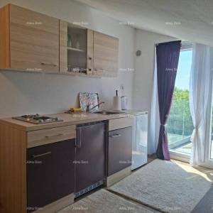 Stan 136 m2 na tri etaže s vrtom  – okolica Poreča