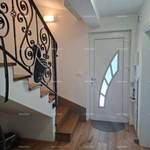 Stan 136 m2 na tri etaže s vrtom  – okolica Poreča