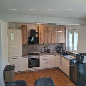 Stan 136 m2 na tri etaže s vrtom  – okolica Poreča