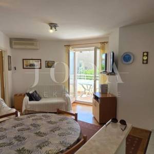 Stan Crikvenica prodaja | 2S+DB | pogled na more | blizu plaže | useljivo