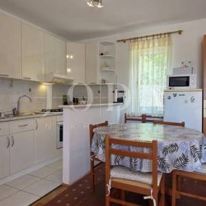 Stan Crikvenica prodaja | 2S+DB | pogled na more | blizu plaže | useljivo