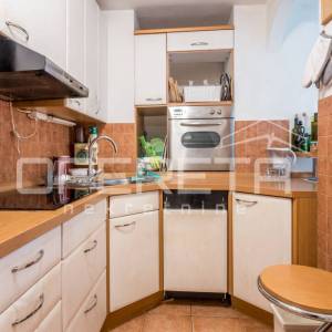STAN PRODAJA, TRAVNO, Kopernikova ulica, 61 m2, 4-soban