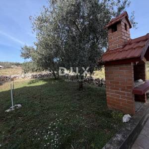 SV. FILIP I JAKOV – Kuća s pogledom na more, mirna lokacija!