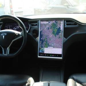 Tesla Model S 90D