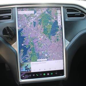 Tesla Model S 90D