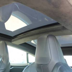 Tesla Model S 90D