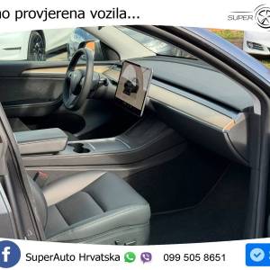 Tesla Model Y 299 KS, PANO+360+KEY+GR SJED+VIRT+LANE