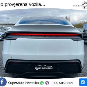 Tesla Model Y Juniper Premium 299 KS, PANO+360+KEY+GR SJED+VIRT+LANE