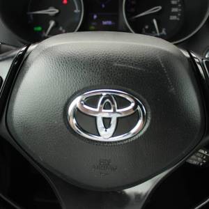 Toyota C-HR 1.8 Hybrid AUTOMATIK *LED, NAVIGACIJA, KAMERA*