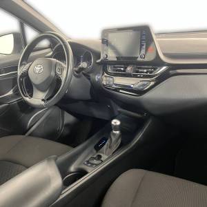 Toyota C-Hr 1.8 HYBRID B - 3 godine jamstva