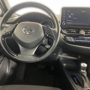 Toyota C-Hr 1.8 HYBRID B - 3 godine jamstva