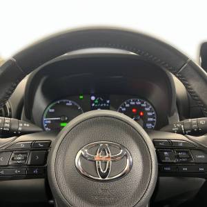 Toyota Yaris 1.5 HSD HB 5D E-CVT SOL - 3 godine jamstva