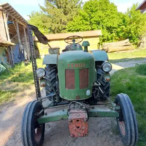 Traktor FENDT