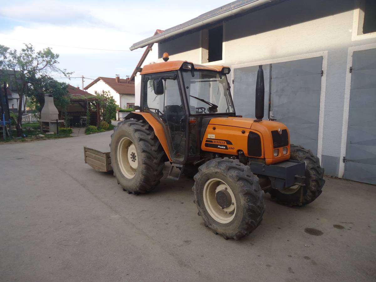 traktor Renault Pales 230