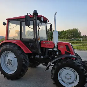 TRAKTOR U ORGINAL STANJU