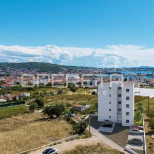 Trogir-Seget Donji, moderan život u novogradnji