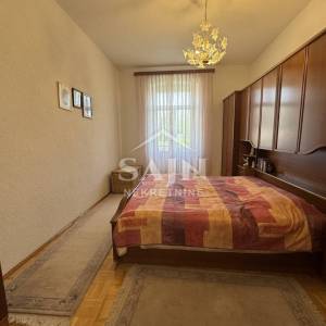 Trogir/Dvoetažni stan 198 m² 50 m od mora