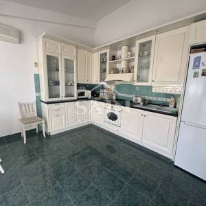 Trogir/Dvoetažni stan 198 m² 50 m od mora