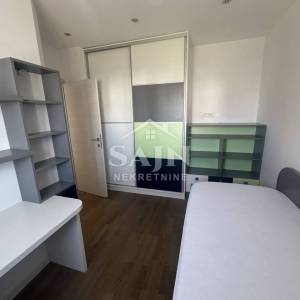 Trogir/Kompletno namješten 4-soban stan u centru