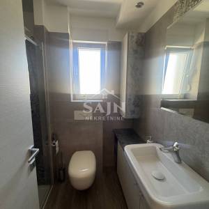 Trogir/Kompletno namješten 4-soban stan u centru