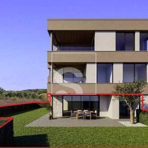 Trosoban stan u prizemlju s dvorištem - novogradnja, Poreč