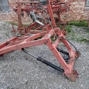 Utovarivac za traktor