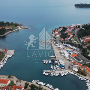 Veli Iž – 768 m² | 2. red od mora | građevinsko