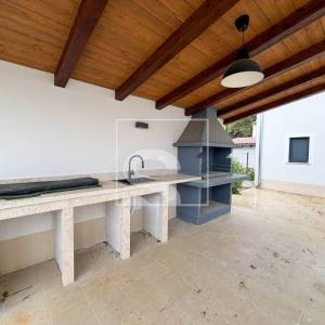 Vila 5 kilometra do mora s bazenom i 4 spavaće sobe, Poreč